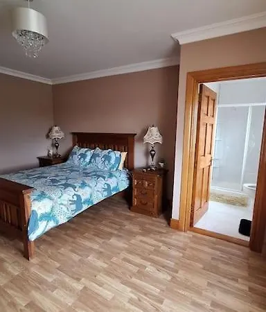 Bed & Breakfast Ballnamona House Cong