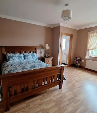 Ballnamona House Oda ve Kahvaltı