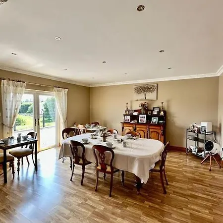 Ballnamona House Bed & Breakfast Cong
