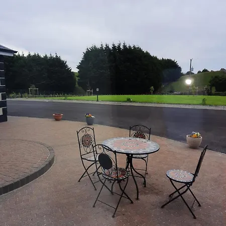 Ballnamona House Bed & Breakfast 3*