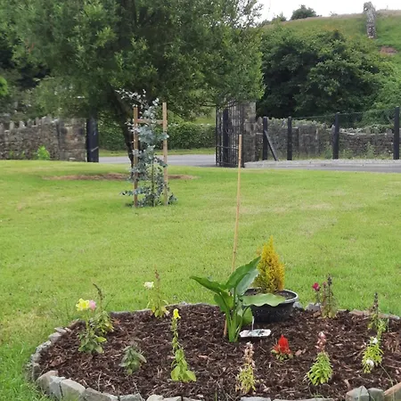 Bed & Breakfast Ballnamona House 3*