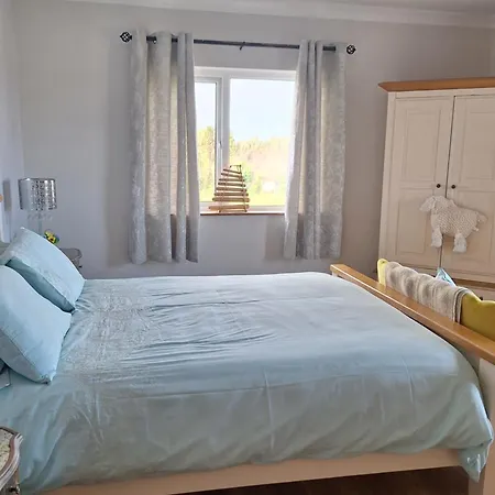 Bed & Breakfast Ballnamona House *