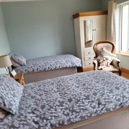 Ballnamona House Bed & Breakfast