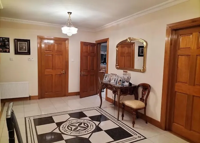 Ballnamona House קונג