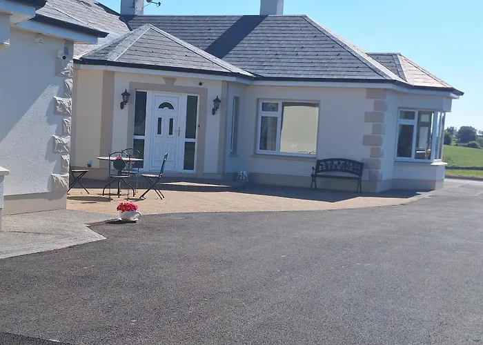 Ballnamona House קונג